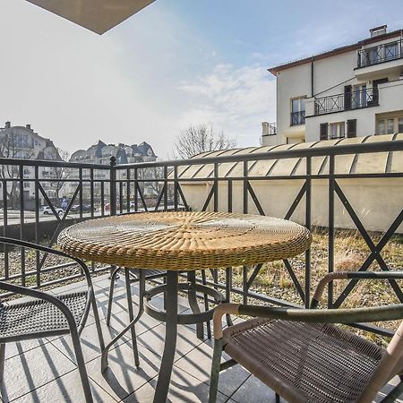 Apartamenty Promenada Z Tarasem I Parkingiem - Apartamenty Na Wyspie Świnoujście Exteriör bild