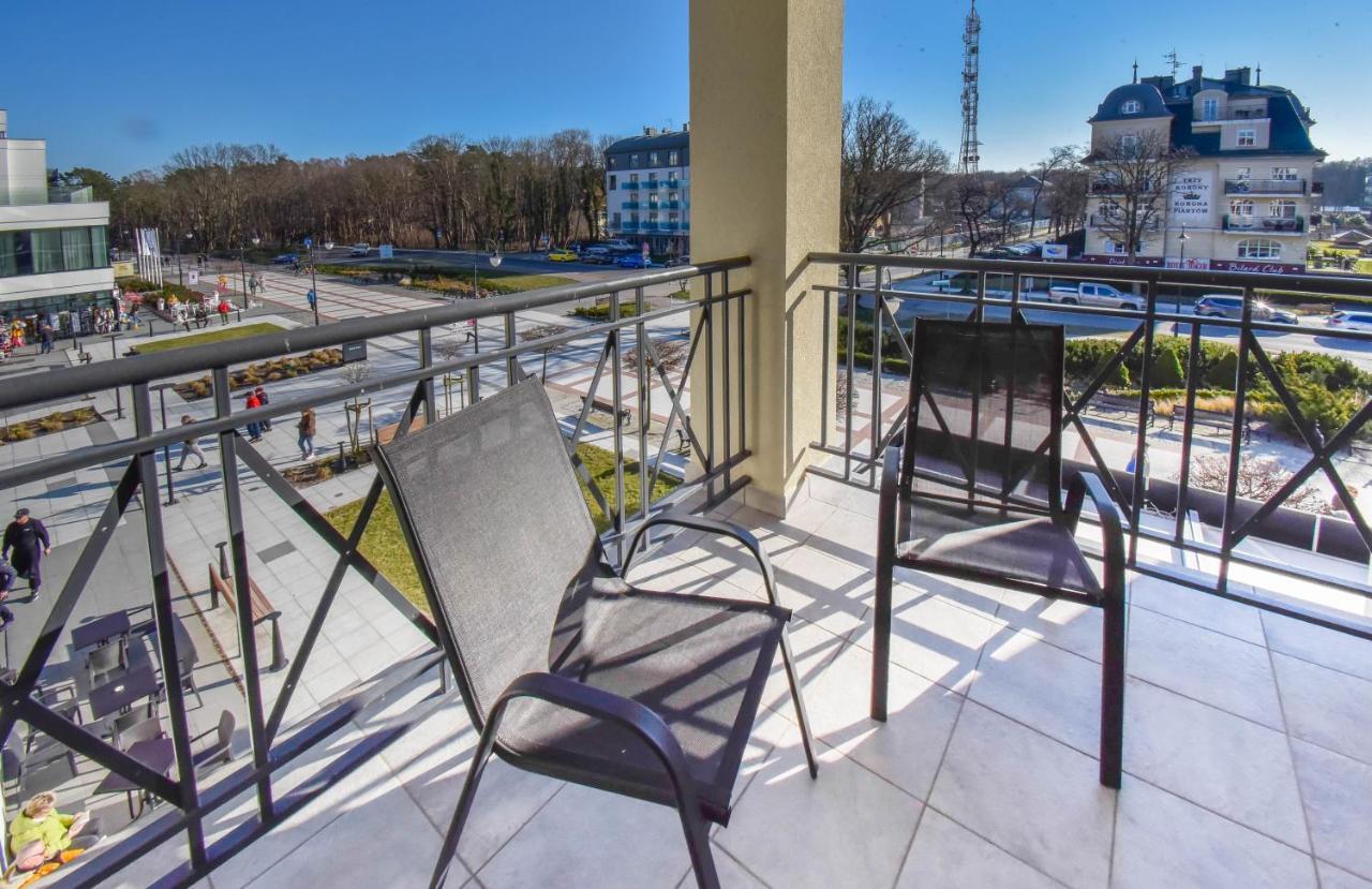 Apartamenty Promenada Z Tarasem I Parkingiem - Apartamenty Na Wyspie Świnoujście Exteriör bild